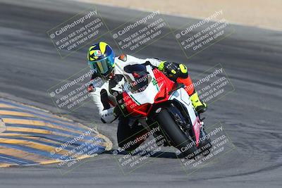 media/Nov-15-2024-CVMA Friday Practice (Fri) [[b142d29251]]/4-Group 4 and Trackday/Session 2 (Turn 10)/